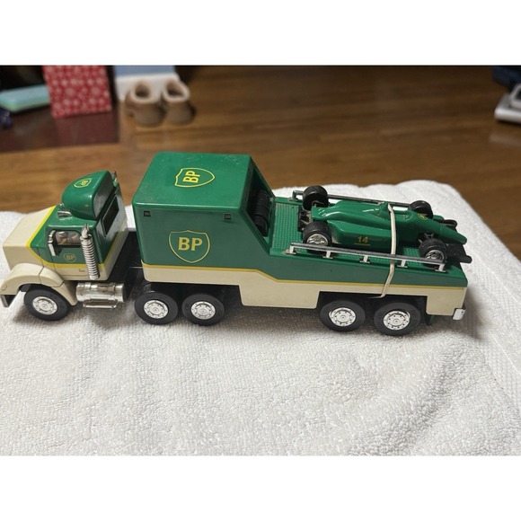 Vintage BP Toy Race Car Carrier Semi Truck Limited Edition Series & F1‎ Race Car - Picture 1 of 9